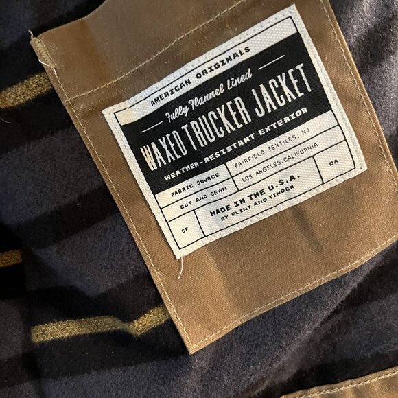 Flint and Tinder Flannel-Lined Waxed Trucker Jacket - Picture 4 of 6